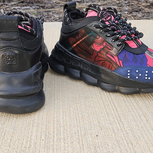 Versace Chain Reaction - Picture 3 of 7